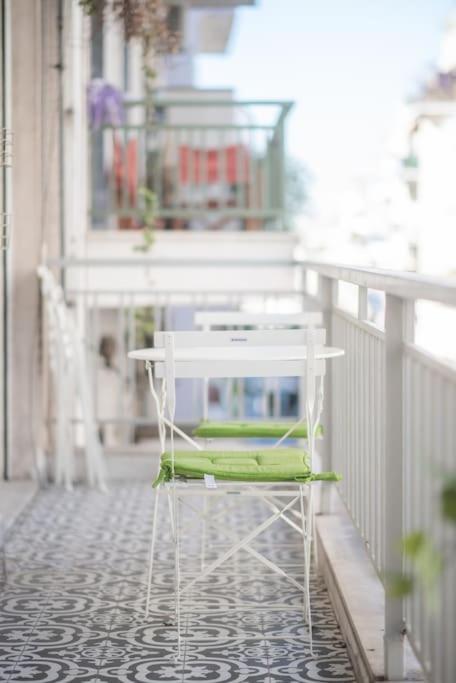 Spacious Urban Apt In The Heart Of Athena Bagian luar foto